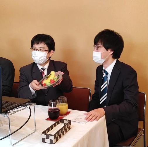 本因坊战井山裕太悬崖边追成2比3 芝野虎丸“学人精”附体无功而返
